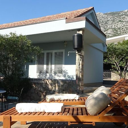 Sweet House With Garden 35 Meters From Sea Vila Karlobag Exterior foto